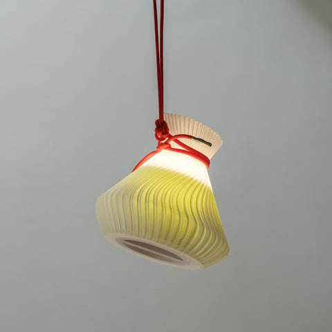 Ikat Tepi lamp