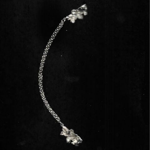 Long Brooch: Runtuh 03