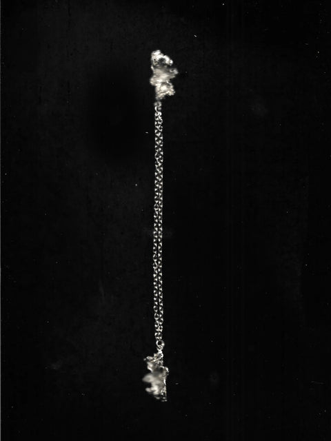 Long Brooch: Runtuh 03