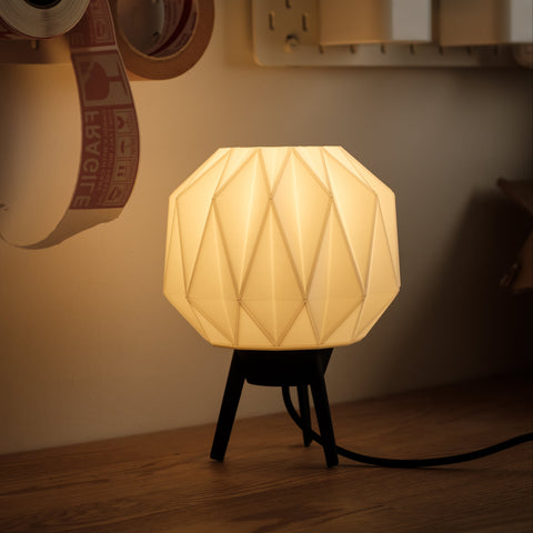 Mini Kami Lamp (black base)
